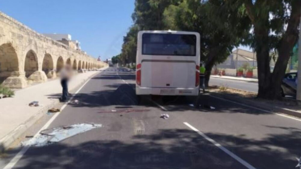 SRPKINJA POGINULA NA MALTI: Pokosio je gradski autobus