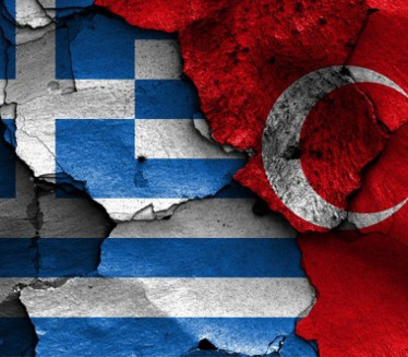 TURCI TVRDE: Grčka pucala na brod u Egejskom moru