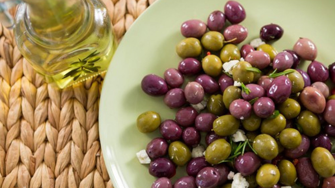 ИЗВОР ЗДРАВЉА: Ово је разлика између зелених и црних маслина