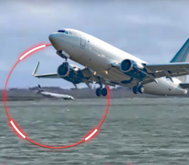 Avion PROMAŠIO pistu, srušio se u jezero - zatvoren aerodrom