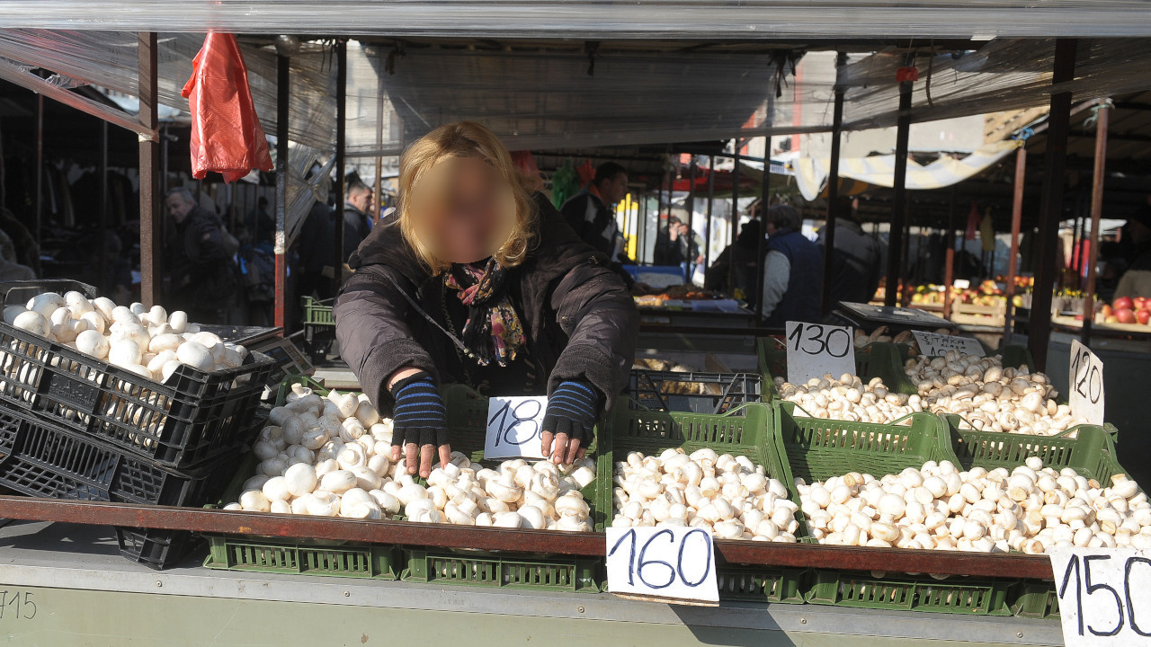 UHAPŠENA BAKA (72): Sumnja se da je prodala otrovne gljive