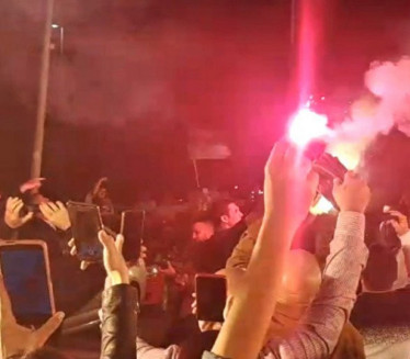 MILO IZGUBIO PODGORICU: Slavlje na ulicama širom Crne Gore