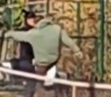 Uhapšen Kinez koji je tukao ćerku na teniskim terenima