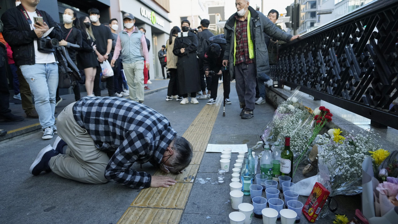 NACIONALNA ŽALOST U KOREJI Broj žrtava neprestano raste FOTO