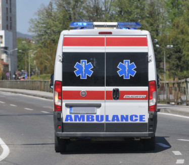 UDES NA OHRIDU: Osmoro povređeno u sudaru tri vozila