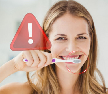 Kako čistiti četkicu za zube i kada je treba BACITI