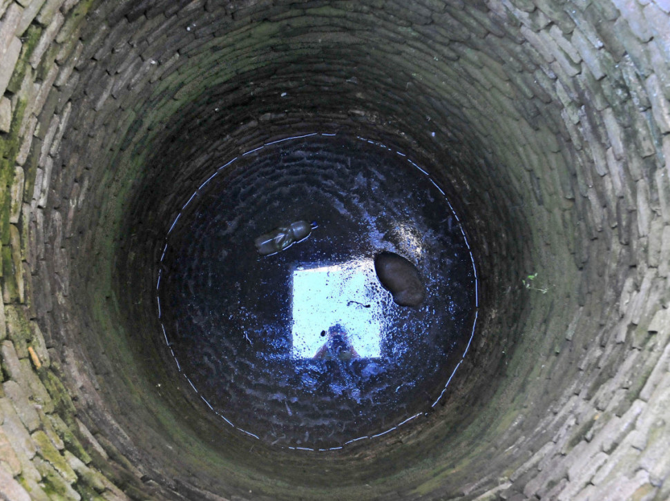 UŽAS KOD UBA: Dete (3) upalo u bunar dubok tri metra