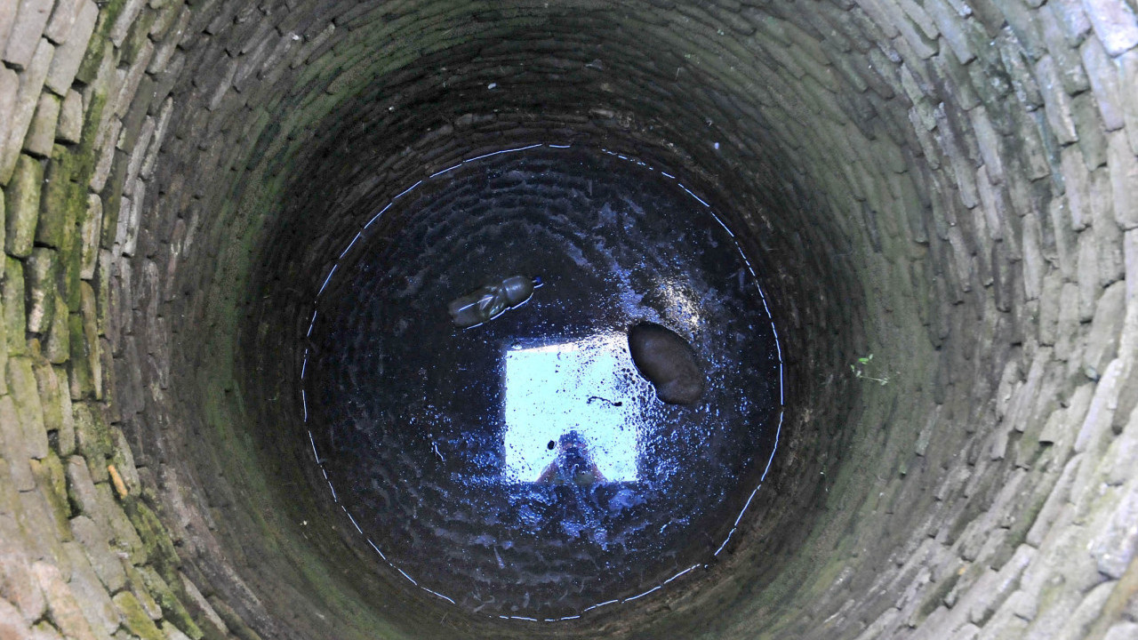 UŽAS KOD UBA: Dete (3) upalo u bunar dubok tri metra