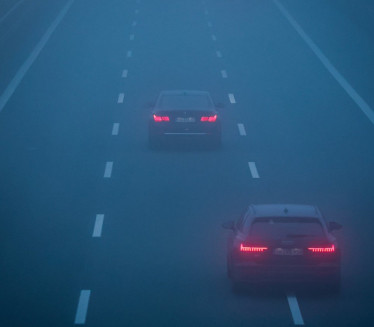 SMANJITE BRZINU: Magla otežava uslove vožnje