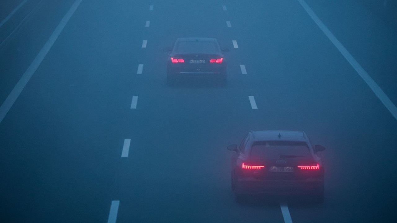 SMANJITE BRZINU: Magla otežava uslove vožnje