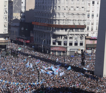 ŠOU U  PRESTONICI ARGENTINE: Ovako se slavila svetska titula