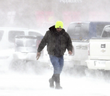 LEDENI ARMAGEDON U AMERICI: Najmanje 38 ljudi stradalo od zime