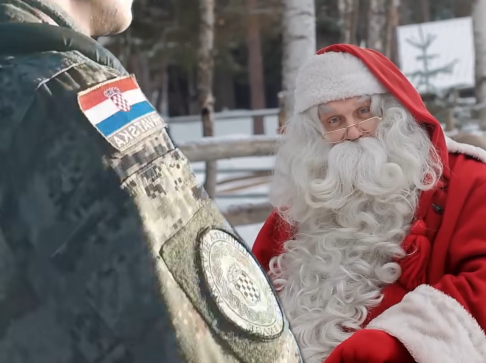 СКАНДАЛ У КОМШИЛУКУ: Хрватски војник претукао Деда Мраза