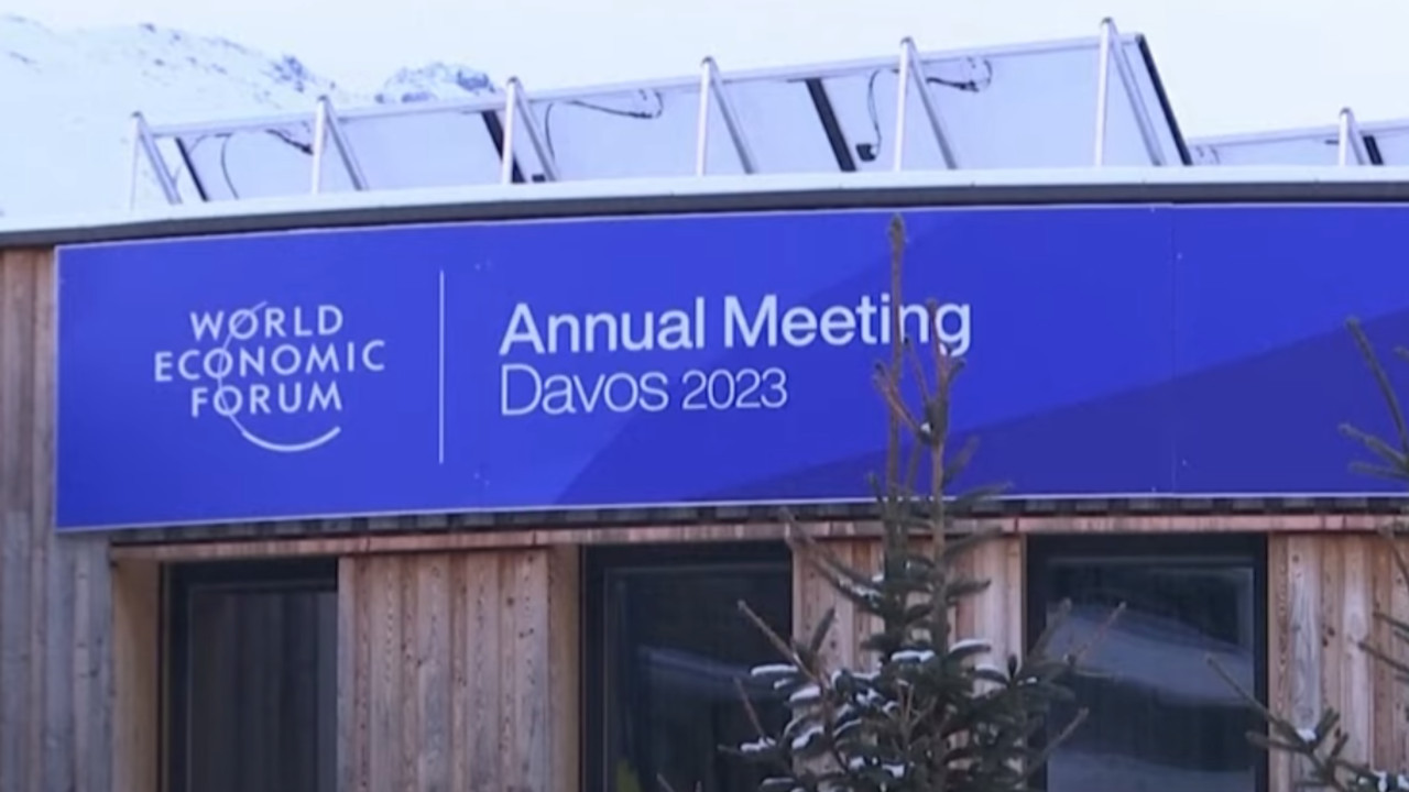 GLAVNA TEMA U DAVOSU: Ekonomski i ekološki izazovi