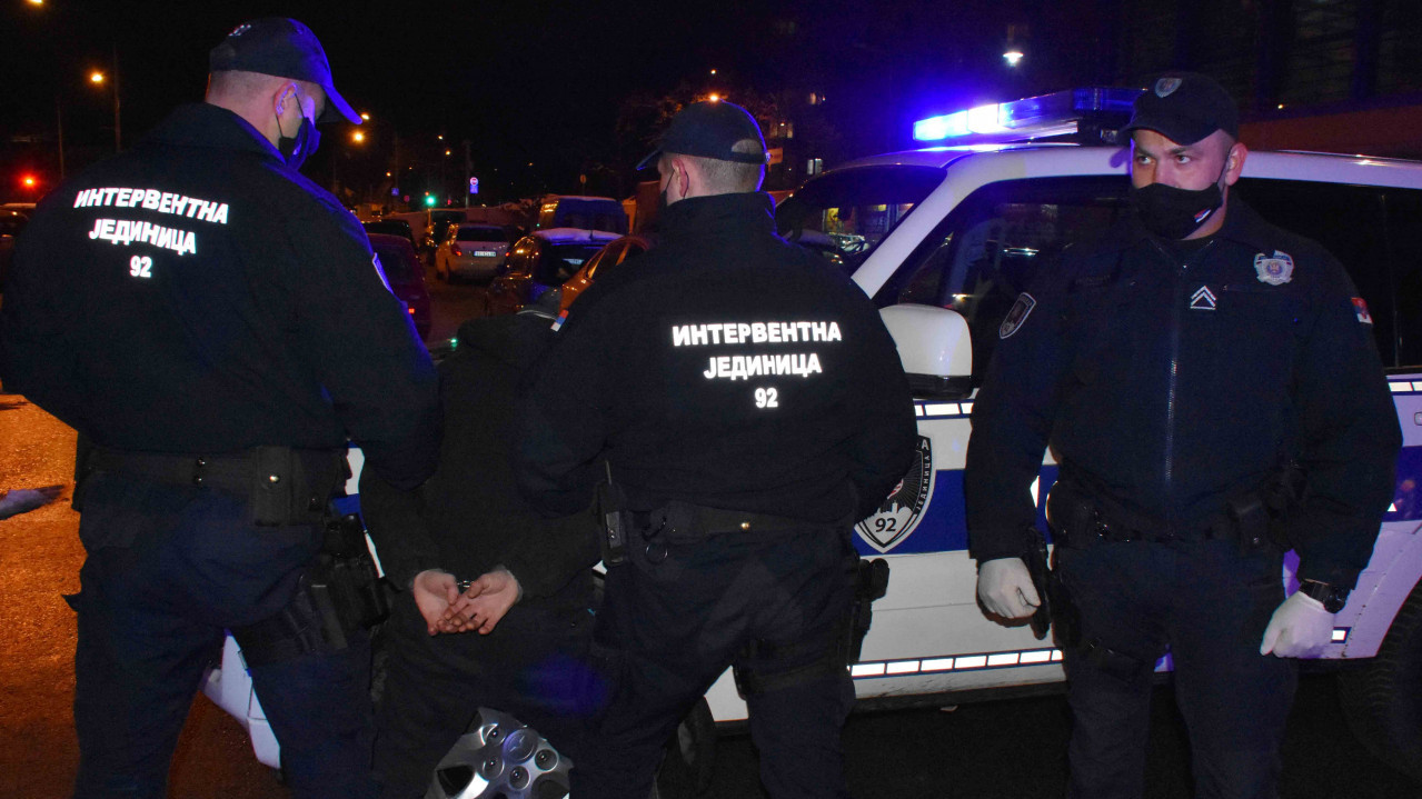 SPREČENA TUČA NAVIJAČA: Hapšenja u Beogradu, pronađeno oružje