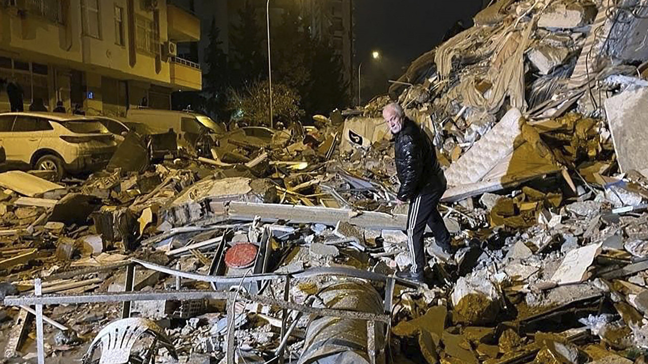 OVAKO JE POČEO UŽAS: Kamere snimile početak zemljotresa VIDEO