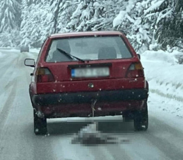 UŽAS NA ROMANIJI: Muškarac automobilom vukao leš psa