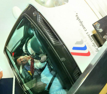 Simulator prevrtanja i "pijane" naočare na Salonu automobila