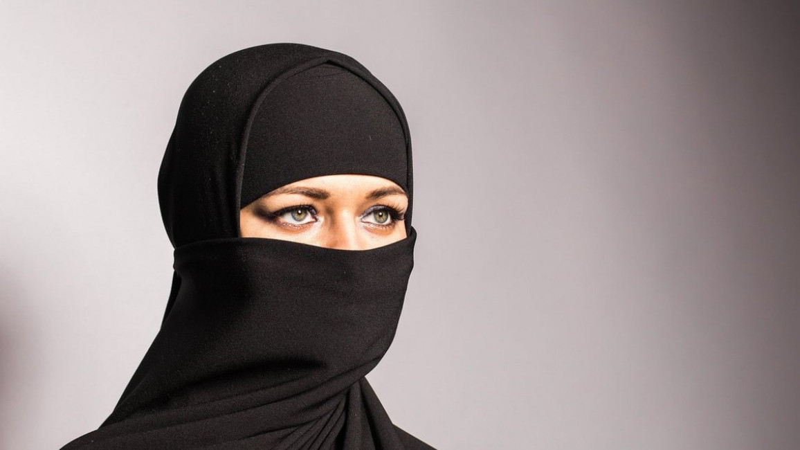 Šta nose žene muslimanske veroispovesti ispod odeće - burke?