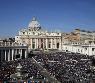 Katolici i protestanti obeležavaju Veliki petak