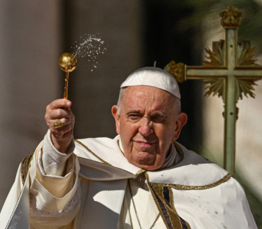 ŽELIM DA OVDE BUDEM SAHRANJEN: Papa Franja govorio i o ostavci