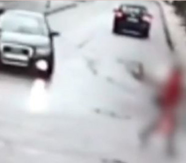 ПИЈАН ПОКОСИО ПЕШАКА: Младић (21) ударио жену аутомобилом