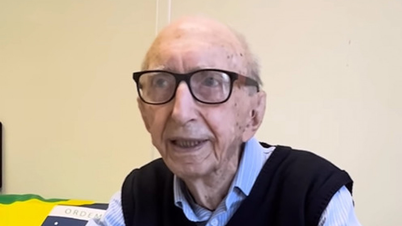 Deka (100) radio 84 godine u istoj firmi