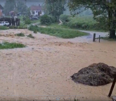 VANREDNA SITUACIJA U KOCELJEVI Poplavljeno oko 30 domaćinstava