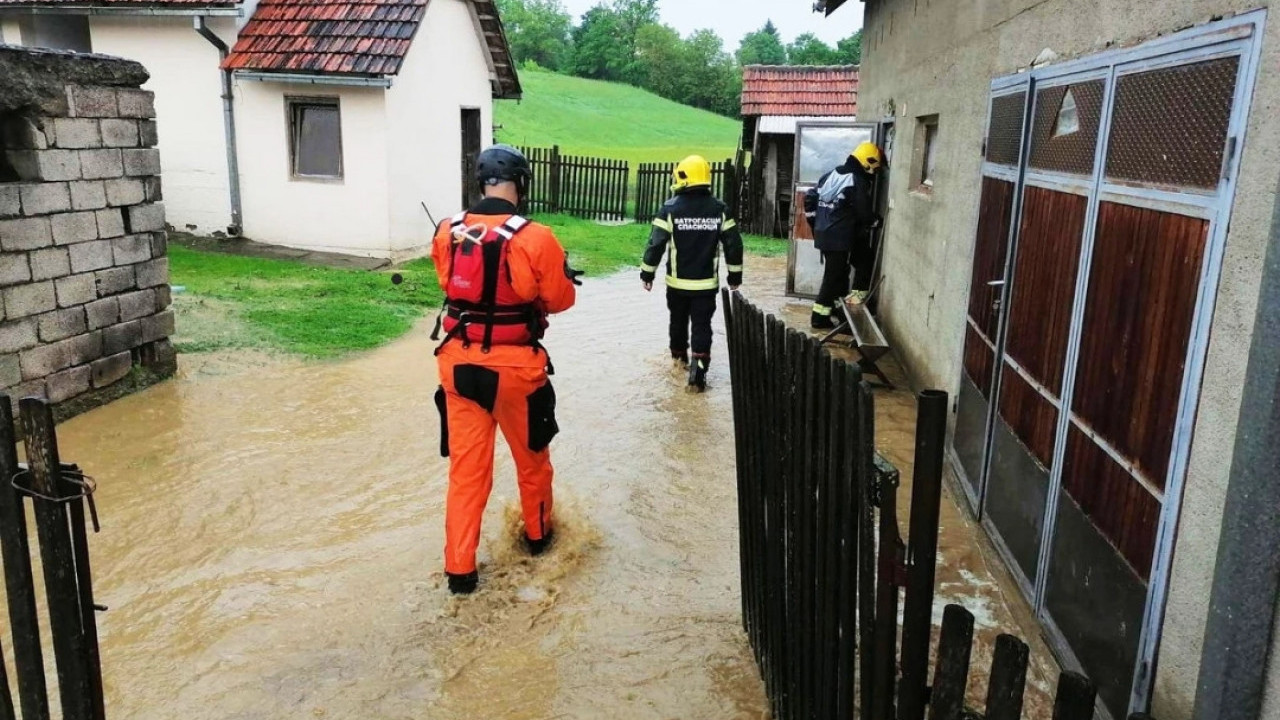 DRAMA U UE: LJudi evakuisani, vanredna situacija u delu grada