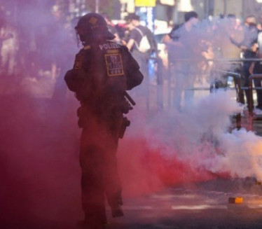 ПРОТЕСТИ У НЕМАЧКОЈ: Повређено 50 полицајаца