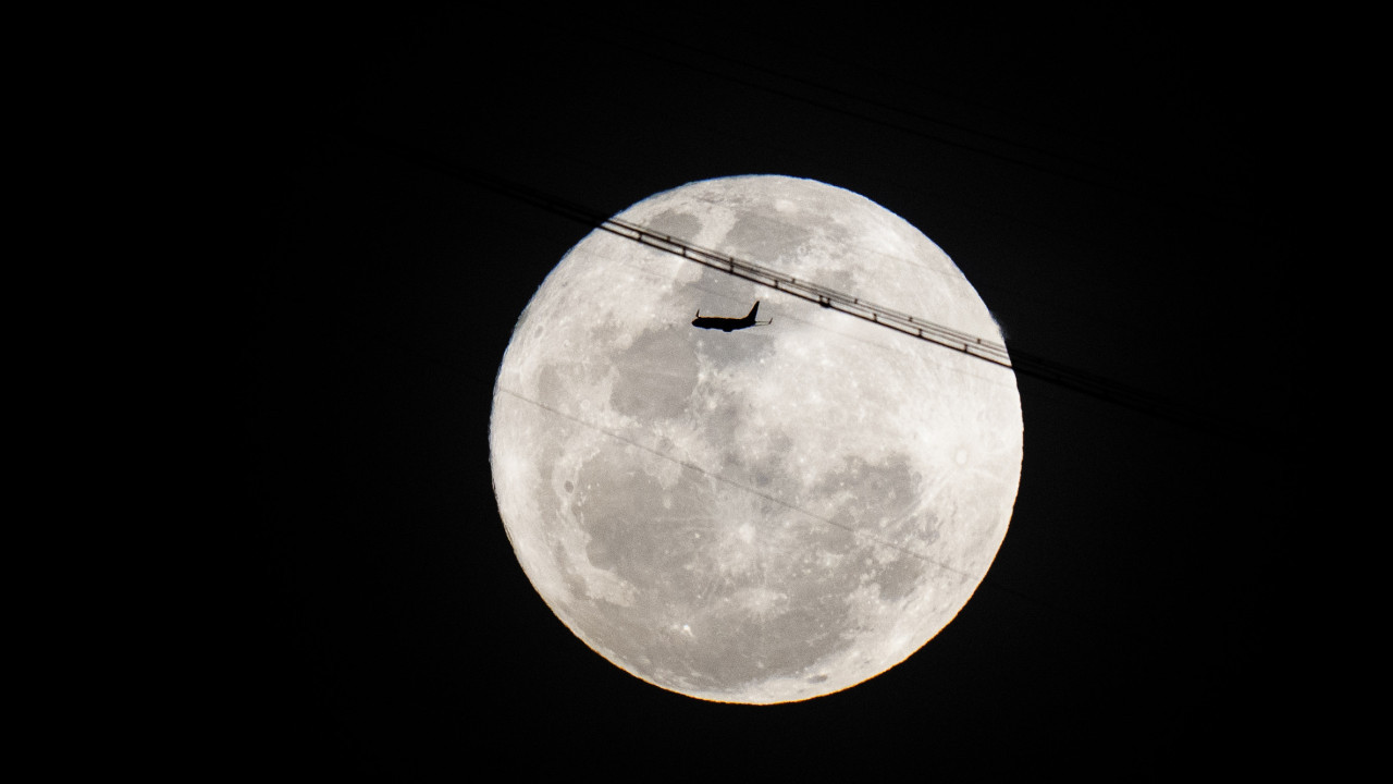 ЈАПАН ПОСТАО СВЕМИРСКА СИЛА: "Снајпериста" слетео на Месец
