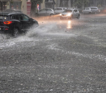 JESENJE VREME: Padavine širom zemlje - prognoza za sl. nedelju