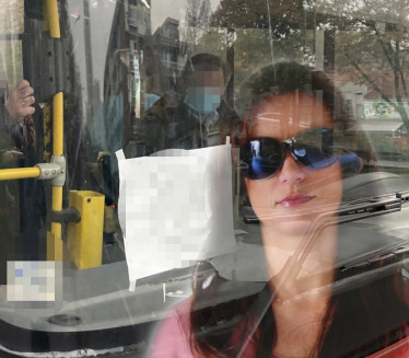 SKANDAL U SRBIJI: Vozač autobusa isterao slepu ženu - 2 puta