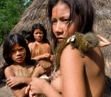 3.000 ŽENA I 7 MUŠKARACA Ovo je najneobičnije pleme na svetu