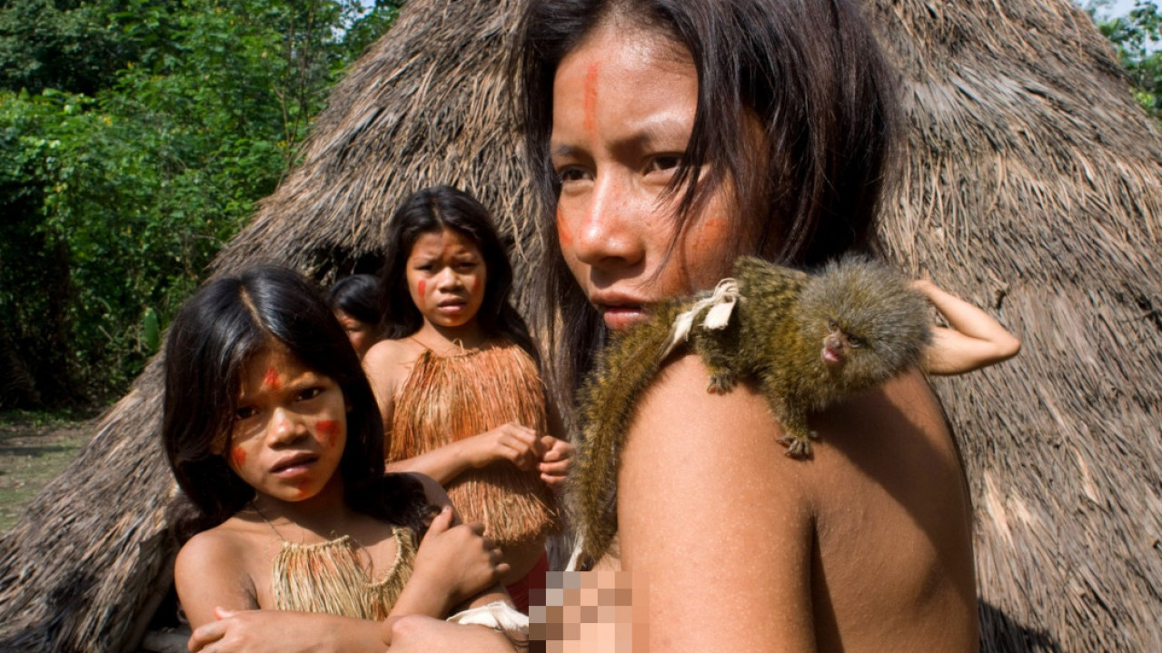 3.000 ŽENA I 7 MUŠKARACA Ovo je najneobičnije pleme na svetu