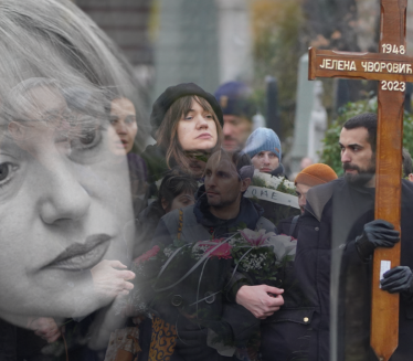 "VOLIM TE MAMA..." Potresne scene na sahrani Jelene Čvorović