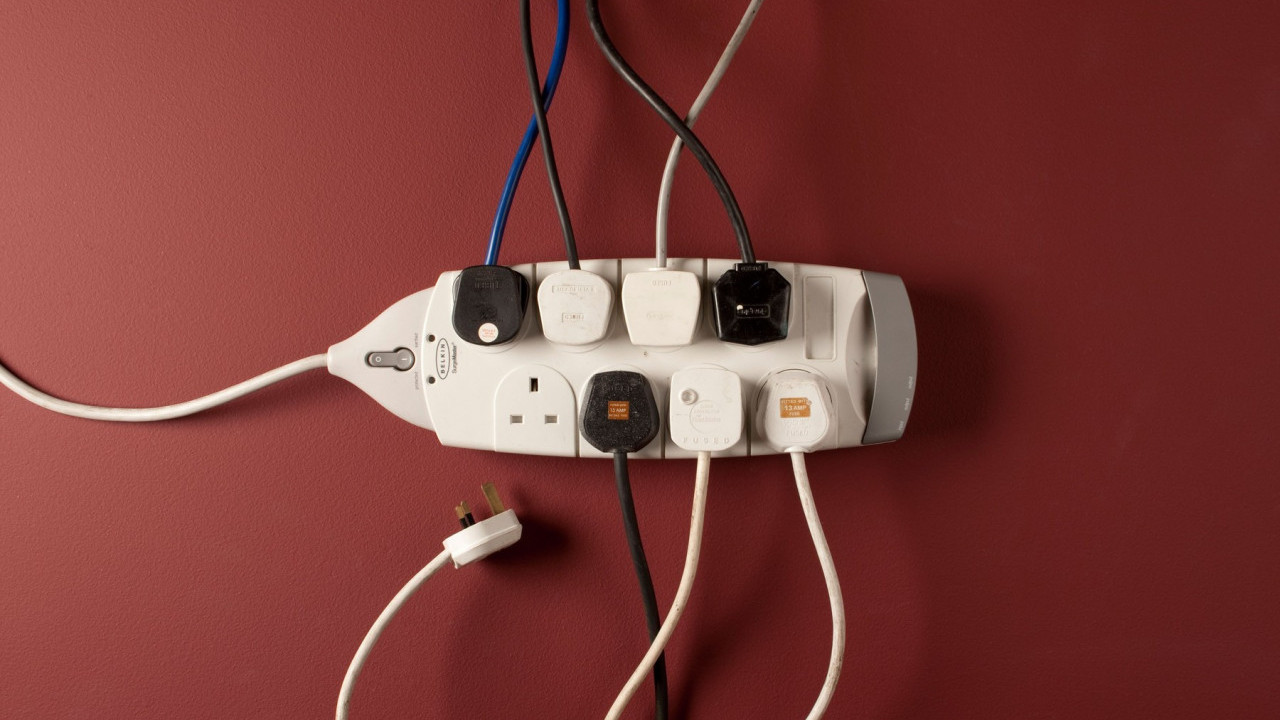 Tri uređaja koje NIKADA ne treba isključivati iz struje