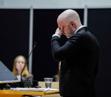 Brejvik zaplakao pred sudom - tužio državu zbog OVOGA