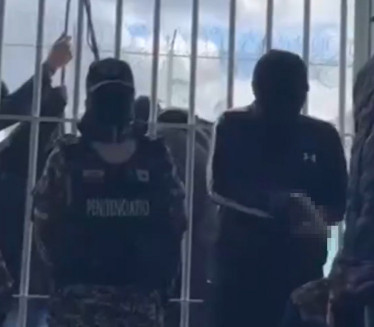 УЗНЕМИРУЈУЋЕ Чланови банде вешају чуваре затвора у Еквадору?