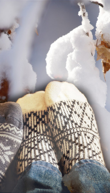 RUSKI TRIK: Kako da vam noge budu tople tokom zime?