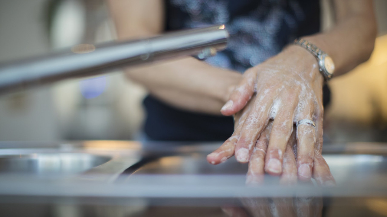 Pranje ruke toplom ili hladnom vodom - šta je "pravilnije"?