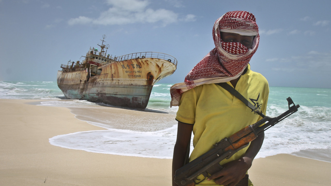 OTKUPNINA 5 MILIONA Pirati oslobodili brod i 23 člana posade